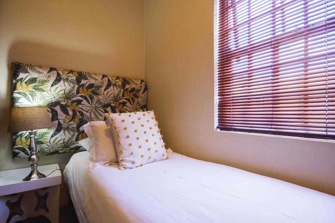Вілла Swellendam Self Catering Екстер'єр фото