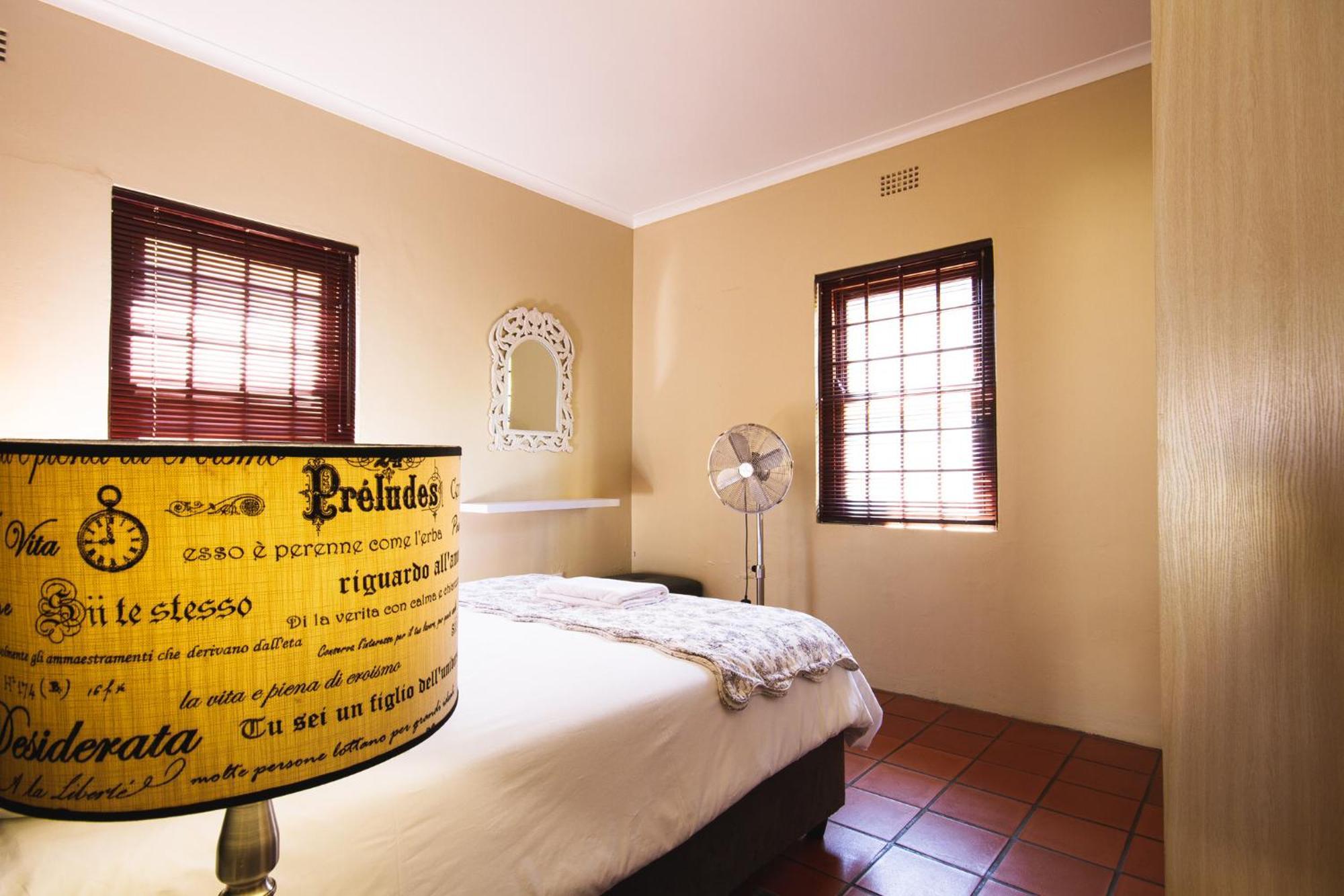 Вілла Swellendam Self Catering Номер фото